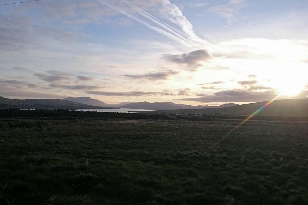 Skellig View Bluebell Rose & The Kerry Cliffs Lägenhet Portmagee Exteriör bild